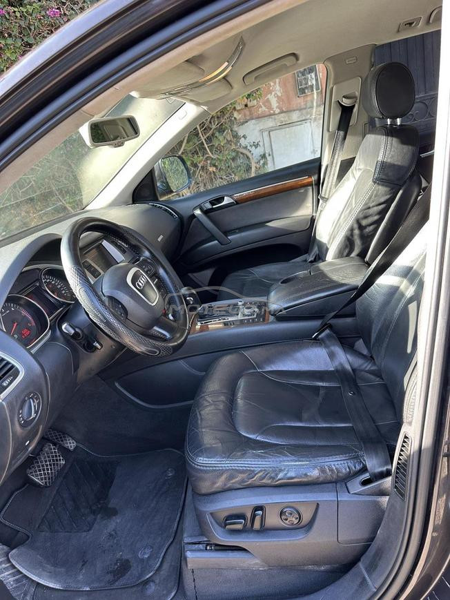 Audi Q7 Premiere main