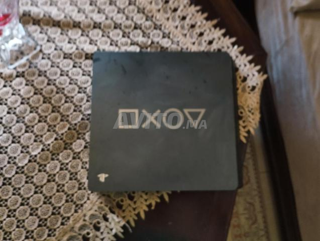 PS4 bon état (en ligne) - 2