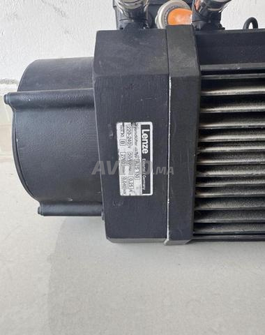 2 Servomoteurs LENZE - 2