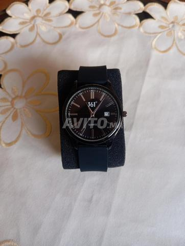 Montre 360 Quartz avec date - 2