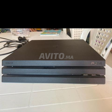 PlayStation 4 Pro - 2