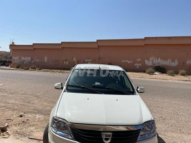 Dacia Logan 2011 El Amra - 2