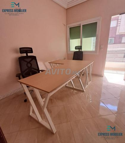 Bureau semi métallique