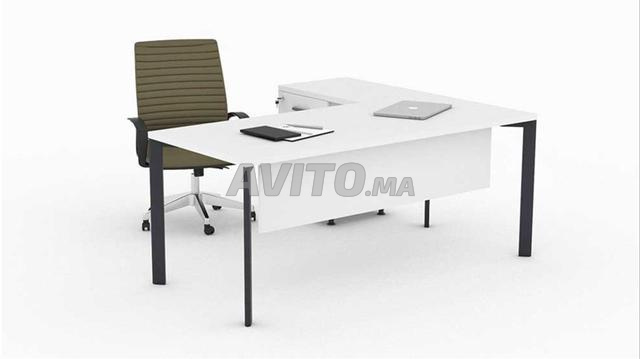 Bureaux & Chaises – Disponible Immédiatement - 2