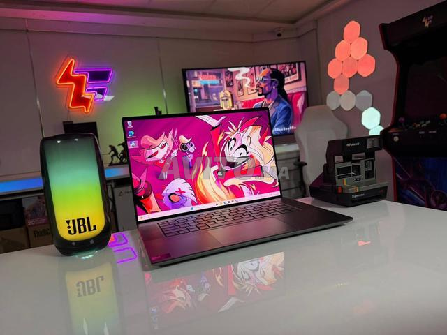 Dell Precision 5690 Ai OLED 4k Ultra 7 32G 1TB SSD