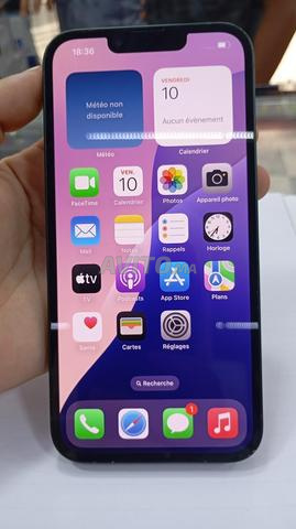 Apple 🍎 iPhone 13 - 2