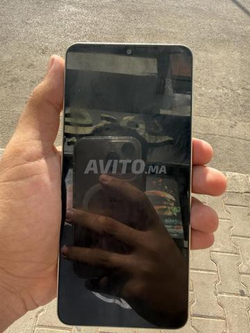 Samsung a06 128gb. 6ram - 2