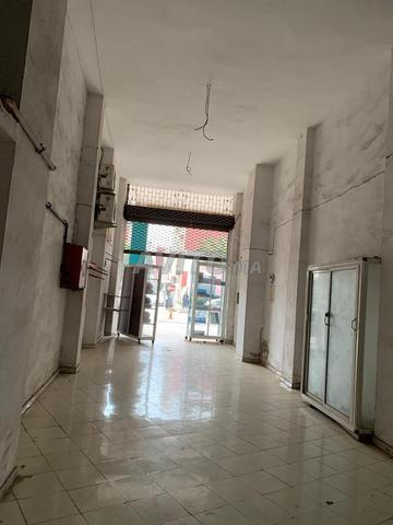 محل للبيع - 2