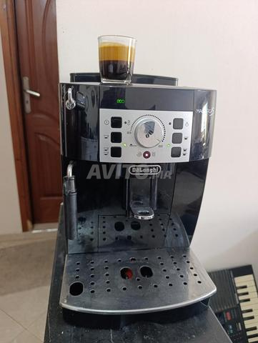 آلة قهوة ديلونجي ماجنيفيكا إس