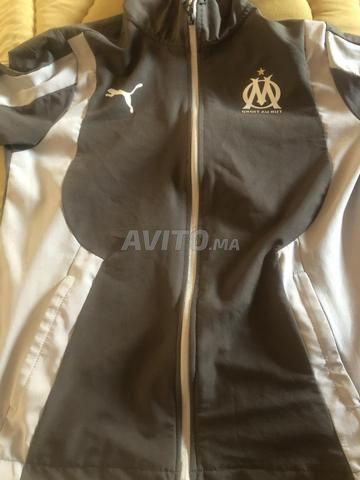 Veste neuve un peu