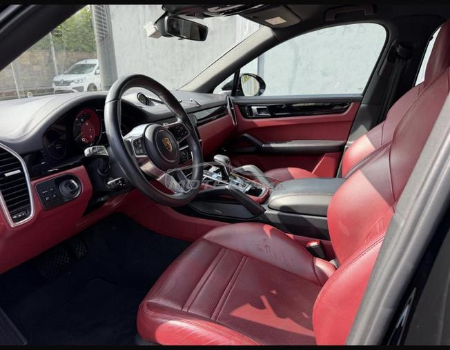 Porsche Cayenne coupée Hybride 2023