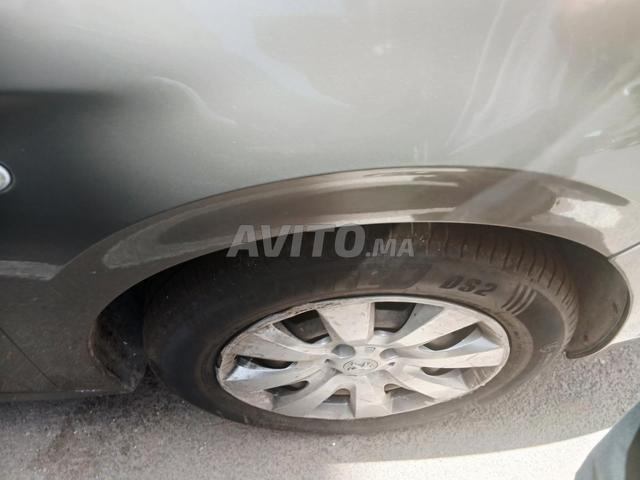 Peugeot 301 2018 photo 4