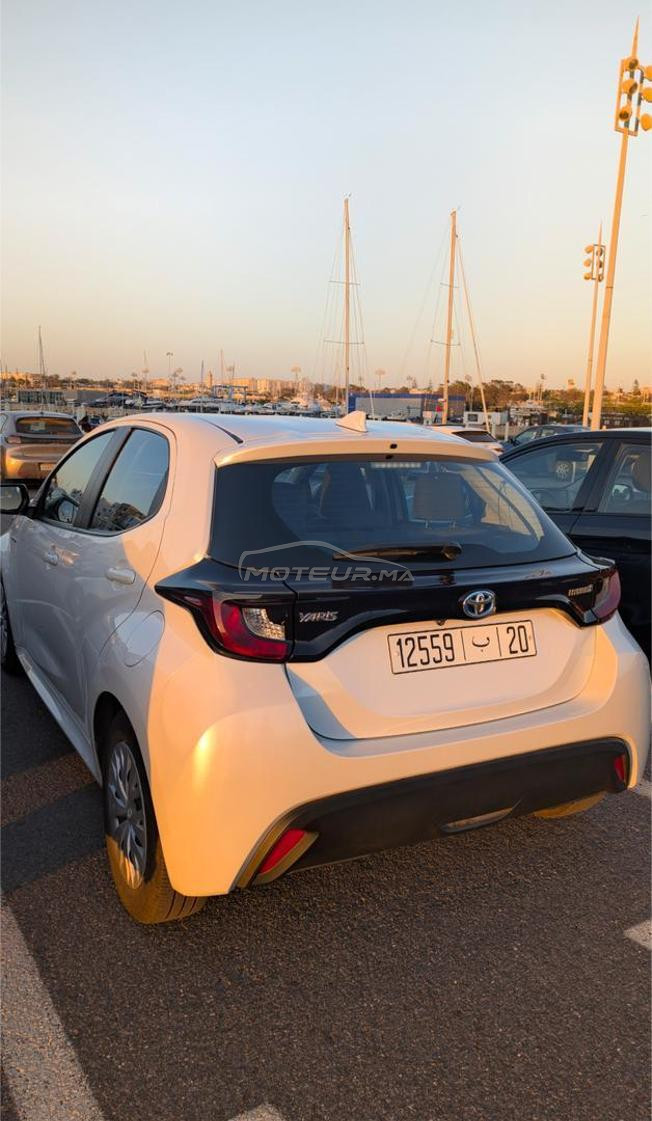Toyota Yaris hybride 11/2022 automatique 