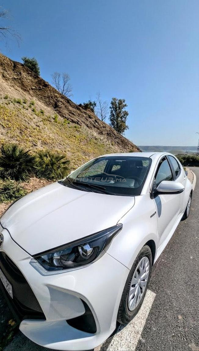 Toyota Yaris hybride 11/2022 automatique 