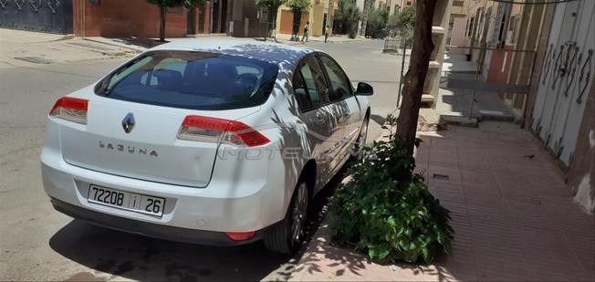 Renault Laguna Essence Manuelle 2009 à Khouribga