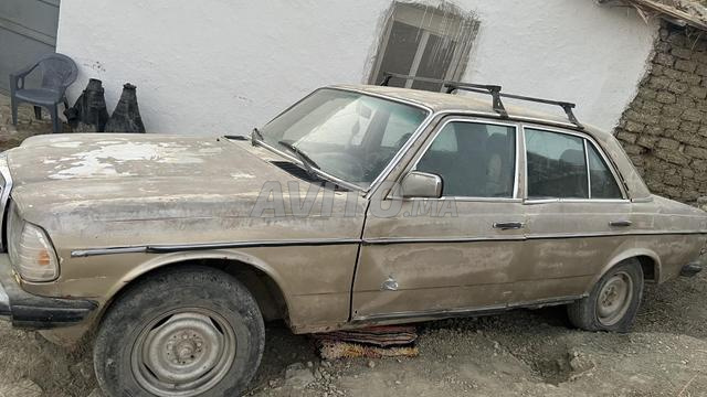 Mercedes-Benz - 2