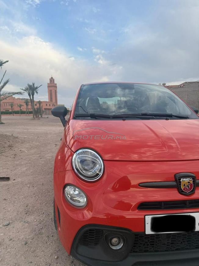 Magnifique Abarth 695 premiere main