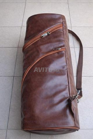 Sac en cuir véritable immaculé original. - 2