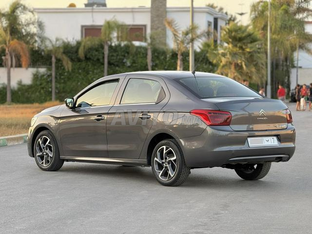 Voiture très bon état - 2
