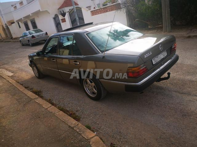 Mercedes Benz W124 250 Modèle 1991 - 2