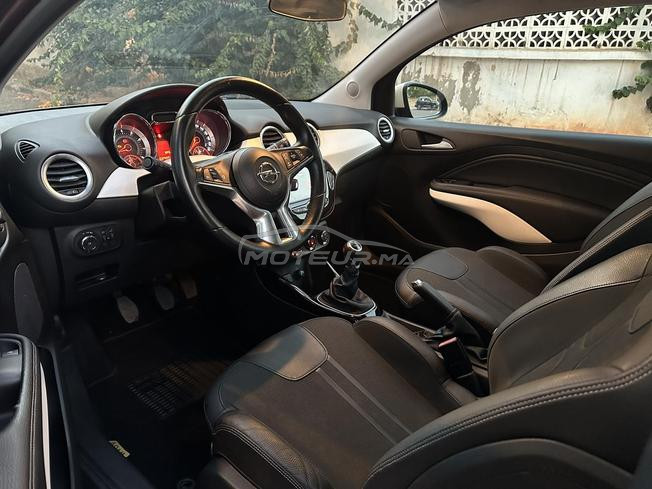 Opel Adam 1er main essence modèle 2018