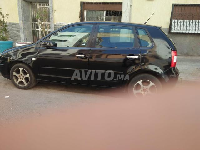 Volkswagen Polo - 2