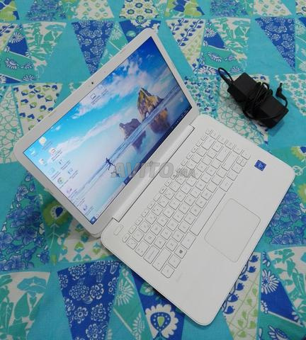 HP Slim bon état disque SSD batterie 5h