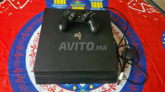 PS4 برو 1 تيرابايت يد تحكم أصلية واحدة - 2