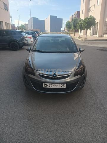 Opel Corsa Diesel Manuelle 2014 à Tanger - 2