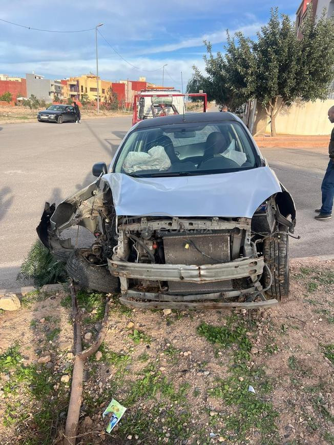 Voiture accidenté à vendre