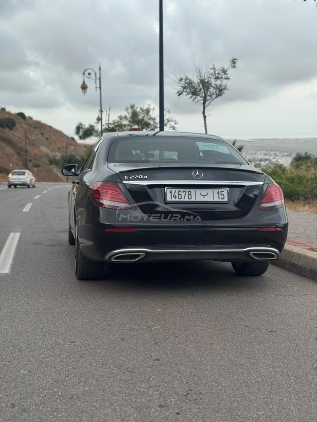 Mercedes Benz E220 