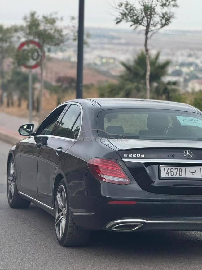Mercedes Benz E220 