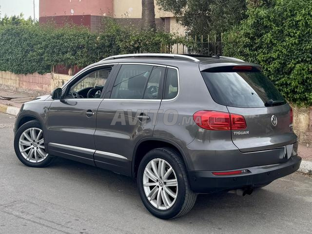 Volkswagen Tiguan - 2