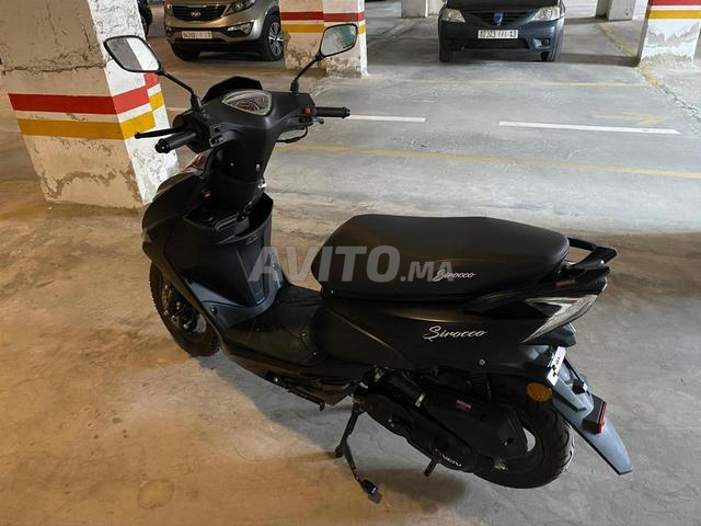 Moto à vendre très bon état - 2