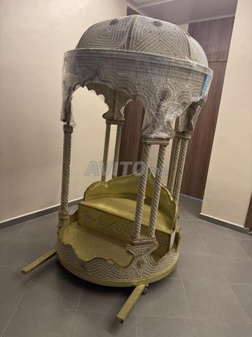 Armoire importée de l'étranger