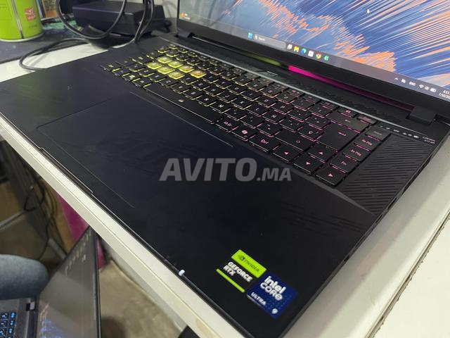 Gigabyte Aorus RTX 5080 Intel Ultra 9 OLED - 2