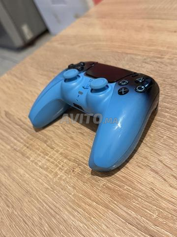 Manette PS5 édition limitée neuve jamais utilisée - 2