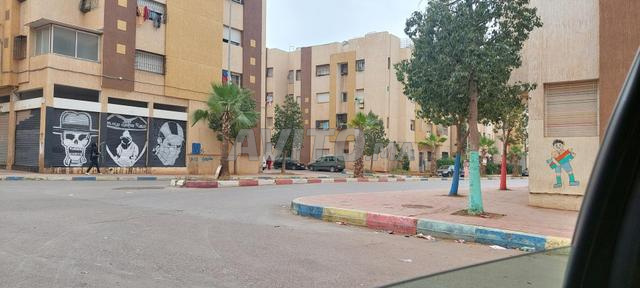 طابق أرضي تجاري - 2