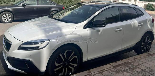 Volvo V40 Diesel Automatique 2019 à Casablanca