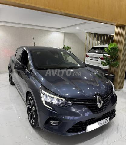 Renault Clio Essence Automatique 2023 à Rabat - 2