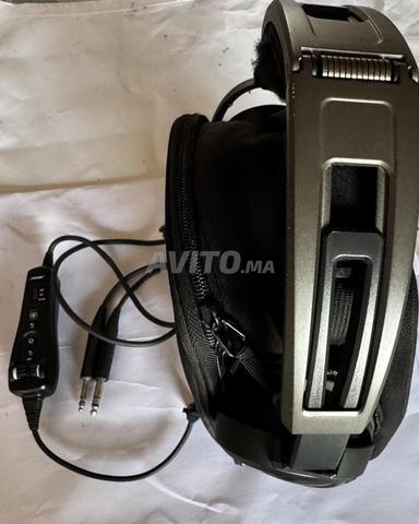 خوذة طيار من Bose مستعملة قليلاً 30 ساعة - 2