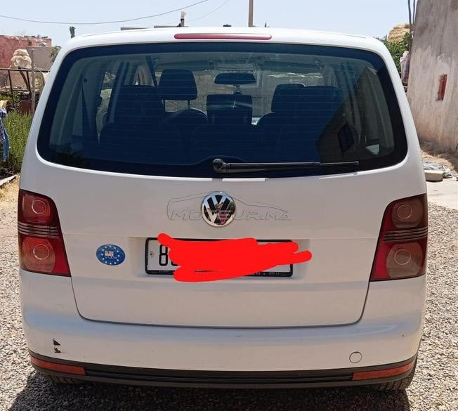 سيارة عائلية في حالة جيدة 