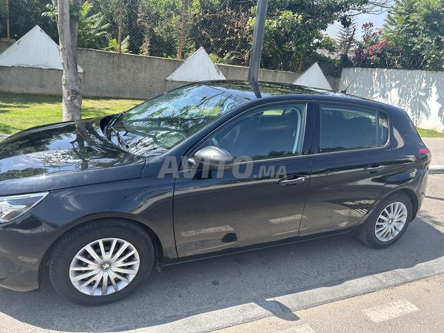 Peugeot 308 en parfait état - 2
