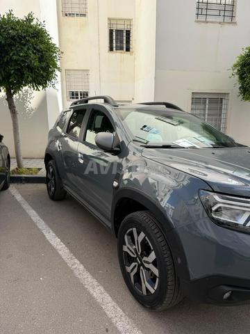 Duster 2023 état comme neuf - 2