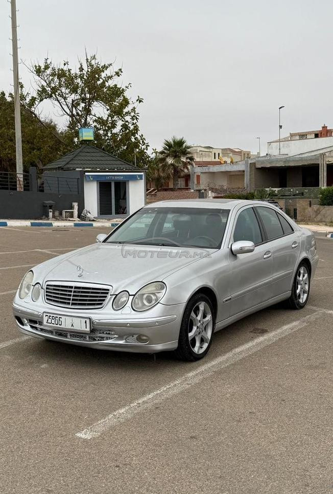 Mercedes-Benz E 270 très bon état 