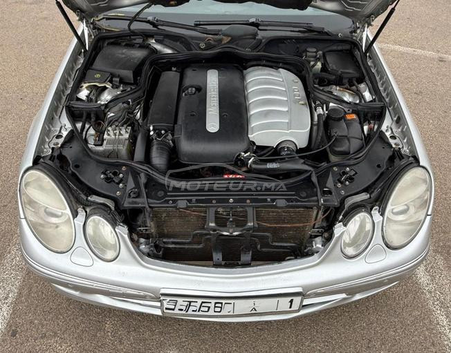 Mercedes-Benz E 270 très bon état 