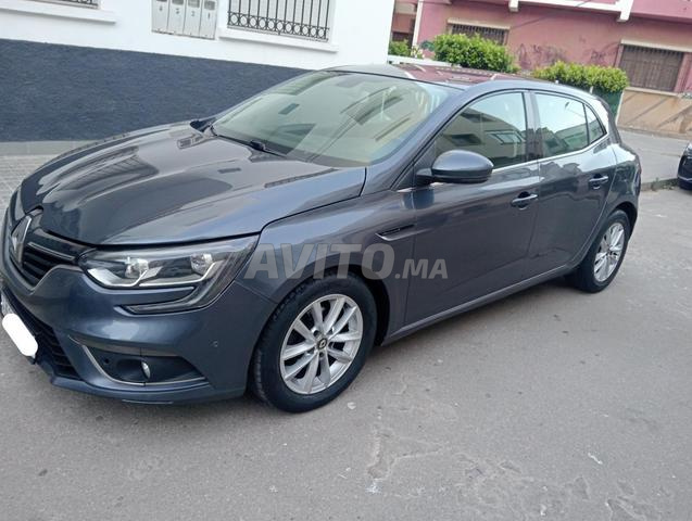 رينو ميجان 4 أوتوماتيك ديزل 6cv 2018/11 - 2