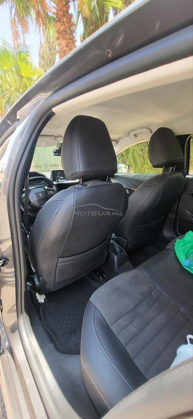 Peugeot 208 modèle 2023 diesel 