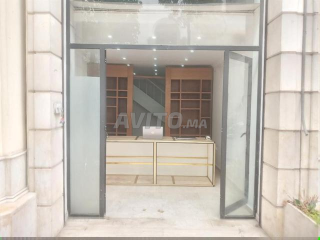 متجر للإيجار معاريف سنتر - 2