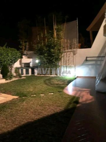 فيلا للإيجار طويل الأمد حي إيليغ - 2